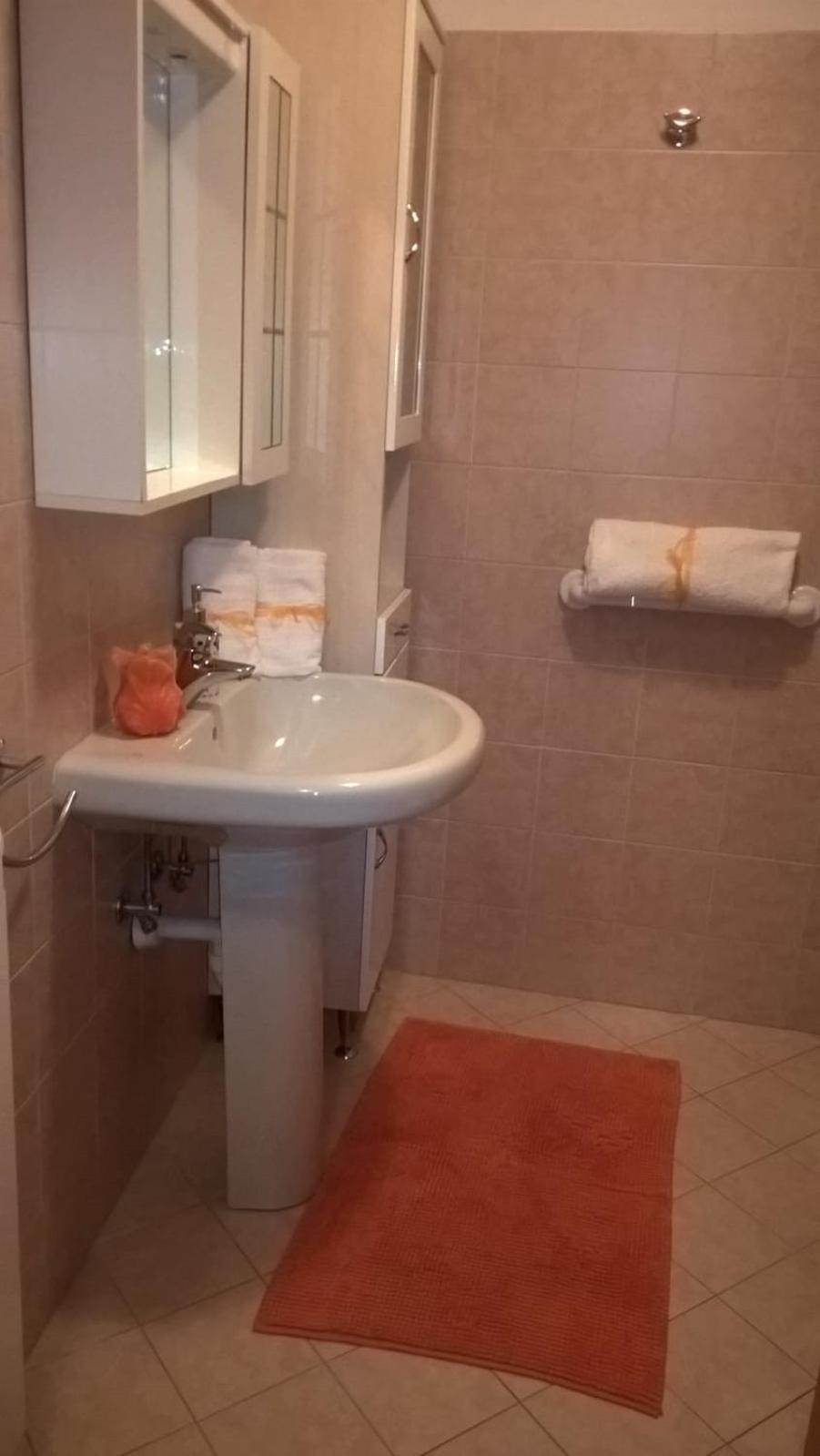 Iseo Apartment *